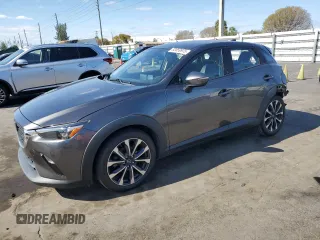 2019 Mazda CX-3 Touring z VIN JM1DKDC77K1460216, wystawiony jako Copart lot #53059975 z przebiegiem 69 712 mil mil oraz Nie do naprawy • Non repairable. Historia ofert i sprzedaży dostępna na DreamBid. Obrazek 1.