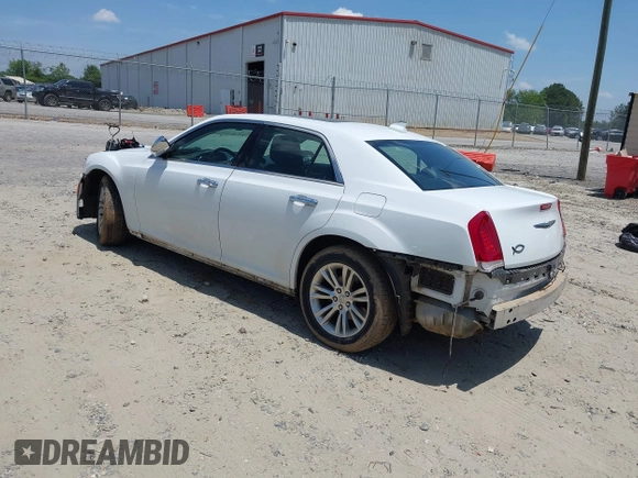 2016 Chrysler 300 C z VIN 2C3CCAEG1GH324603, wystawiony jako IAAI lot #42300938 z przebiegiem 108 997 mil mil oraz . Historia ofert i sprzedaży dostępna na DreamBid. Obrazek 3.