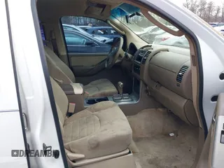 2005 Nissan Pathfinder SE with VIN 5N1AR18U15C734896, listed as a IAAI auction lot 41038342 with 188,910 mi miles. Bid and sale history available at carsss.com. Image 5.