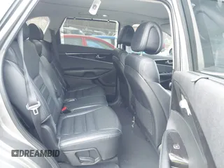 2016 Kia Sorento EX with VIN 5XYPH4A57GG107009, listed as a IAAI auction lot 40882550 with 163,329 mi miles. Bid and sale history available at carsss.com. Image 8.