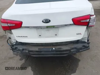 2016 Kia Cadenza Premium z VIN KNALN4D73G5209529, wystawiony jako IAAI lot #42239194 z przebiegiem 95 760 mil mil oraz . Historia ofert i sprzedaży dostępna na DreamBid. Obrazek 6.
