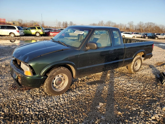 2002 GMC Sonoma SL with VIN 1GTCS19W628213723, listed as a Copart auction lot 86668534 with 90,858 mi miles and Salvage Title. Bid and sale history available at carsss.com. Image 1.