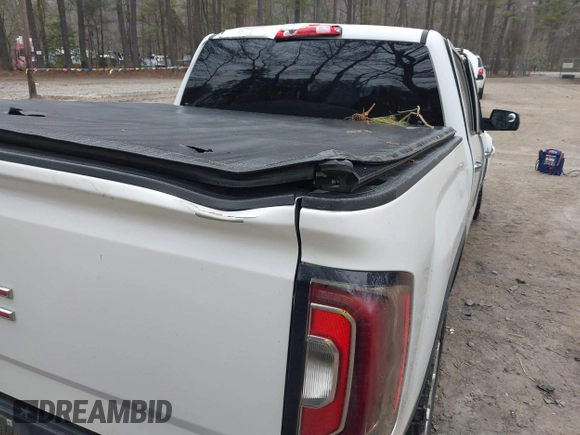 2017 GMC Sierra 1500 SLT z VIN 3GTU2NECXHG496153, wystawiony jako IAAI lot #41787068 z przebiegiem 115 091 mil mil oraz . Historia ofert i sprzedaży dostępna na DreamBid. Obrazek 19.