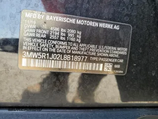 2020 BMW 3 Series 330i z VIN 3MW5R1J02L8B18977, wystawiony jako Copart lot #57972275 z przebiegiem Nie podano mil oraz Nie do naprawy • Non repairable. Historia ofert i sprzedaży dostępna na DreamBid. Obrazek 12.