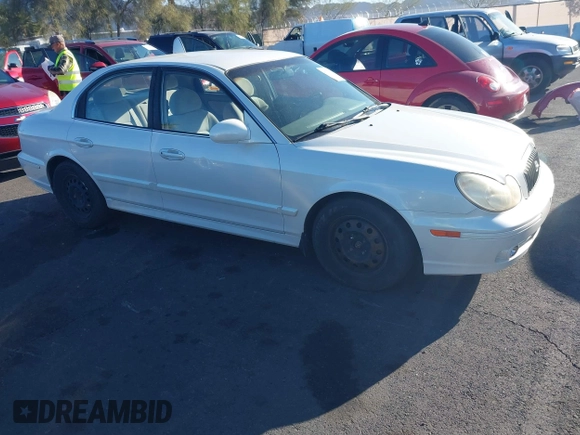 2004 Hyundai Sonata with VIN KMHWF25S84A016263, listed as a IAAI auction lot 41767003 with 140,301 mi miles. Bid and sale history available at carsss.com. Image 1.