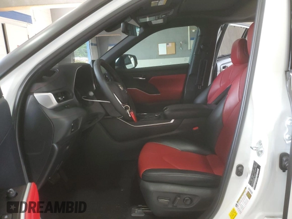 2022 Toyota Highlander XSE z VIN 5TDLZRBH2NS206872, wystawiony jako Copart lot #59870635 z przebiegiem 45 014 mil mil oraz Szkoda całkowita • Salvage title. Historia ofert i sprzedaży dostępna na DreamBid. Obrazek 7.