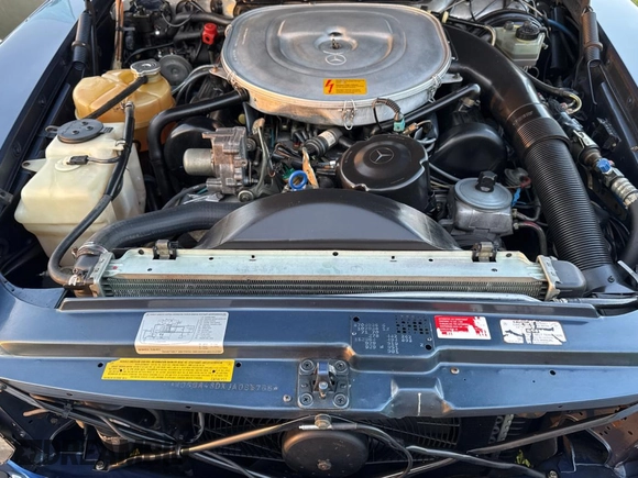 1988 Mercedes-Benz 560 Series 560SL with VIN WDBBA48DXJA085766, listed as a Copart auction lot 54797875 with 69,162 mi miles and Clean Title. Bid and sale history available at carsss.com. Image 7.