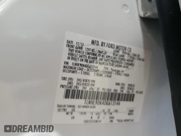 2013 Lincoln MKS z VIN 1LNHL9DK4DG613144, wystawiony jako Copart lot #54354625 z przebiegiem 104 211 mil mil oraz Szkoda całkowita • Salvage title. Historia ofert i sprzedaży dostępna na DreamBid. Obrazek 12.