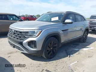 2024 Volkswagen Atlas SE with VIN 1V2WE2CA0RC201550, listed as a IAAI auction lot 42048995 with 47,181 mi miles and . Bid and sale history available at DreamBid. Image 18.