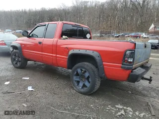 2000 Dodge Ram 1500 with VIN 3B7HF13Z3YG146692, listed as a Copart auction lot 84832814 with 0 mi miles and Salvage Title. Bid and sale history available at carsss.com. Image 2.