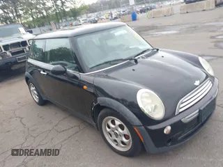 2005 MINI Hardtop with VIN WMWRC33535TJ70850, listed as a IAAI auction lot 42219720 with 66,398 mi miles and . Bid and sale history available at DreamBid. Image 1.