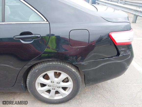 2011 Toyota Camry LE with VIN 4T4BF3EK4BR090415, listed as a IAAI auction lot 41749603 with 190,698 mi miles. Bid and sale history available at carsss.com. Image 6.