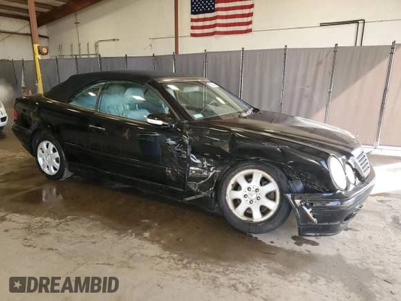 2000 Mercedes-Benz CLK with VIN WDBLK65G9YT034723, listed as a Copart auction lot 50038375 with 129,995 mi miles and Salvage Title. Bid and sale history available at carsss.com. Image 4.