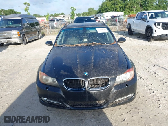 2006 BMW 3 Series 325xi with VIN WBAVT13556KW23134, listed as a IAAI auction lot 42722509 with Not provided miles and . Bid and sale history available at DreamBid. Image 6.