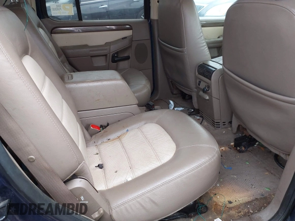 2004 Ford Explorer с VIN 1FMZU84W44UA55182, выставлен на аукционе IAAI как лот 41140094 с пробегом Не указан миль и . История ставок и продаж доступна на DreamBid. Изображение 8.