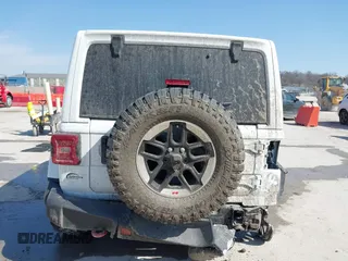 2021 Jeep Wrangler Unlimited Rubicon with VIN 1C4HJXFG7MW531678, listed as a IAAI auction lot 41781874 with 32,440 mi miles and . Bid and sale history available at DreamBid. Image 16.