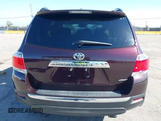 2013 Toyota Highlander Limited z VIN 5TDDK3EH7DS276173, wystawiony jako IAAI lot #42223590 z przebiegiem 45 821 mil mil oraz . Historia ofert i sprzedaży dostępna na DreamBid. Obrazek 16.