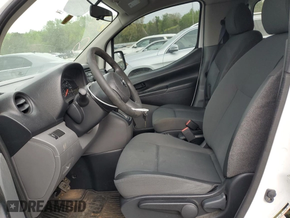 2015 Nissan NV200 SV with VIN 3N6CM0KN6FK725143, listed as a Copart auction lot 52940355 with 172,790 mi miles and Salvage title. Bid and sale history available at DreamBid. Image 7.
