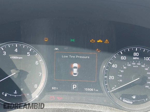 2015 Hyundai Genesis 3.8L with VIN KMHGN4JE1FU059833, listed as a IAAI auction lot 41711970 with 159,061 mi miles. Bid and sale history available at carsss.com. Image 7.