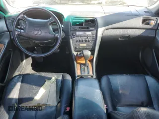1997 Lexus ES 300 z VIN JT8BF22G7V0022578, wystawiony jako Copart lot #44576625 z przebiegiem Nie podano mil oraz Szkoda całkowita • Salvage title. Historia ofert i sprzedaży dostępna na DreamBid. Obrazek 8.