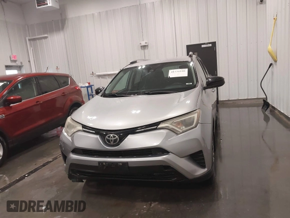 2017 Toyota RAV4 LE с VIN 2T3BFREV8HW646796, выставлен на аукционе IAAI как лот 41731146 с пробегом 134 601 миль миль и . История ставок и продаж доступна на DreamBid. Изображение 12.