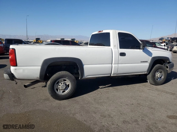 2007 Chevrolet Silverado 2500 with VIN 1GBHC24U57E165823, listed as a Copart auction lot 44627995 with 311,160 mi miles and Salvage Title. Bid and sale history available at carsss.com. Image 3.