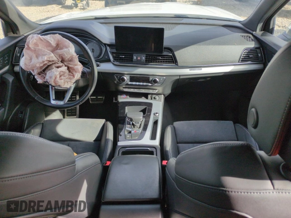 2021 Audi SQ5 Sportback Premium with VIN WA114AFY7M2081188, listed as a Copart auction lot 45051835 with 26,879 mi miles and Salvage Title. Bid and sale history available at DreamBid. Image 8.