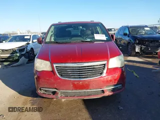 2013 Chrysler Town & Country Touring with VIN 2C4RC1BG2DR758951, listed as a IAAI auction lot 41136184 with 134,784 mi miles. Bid and sale history available at carsss.com. Image 12.