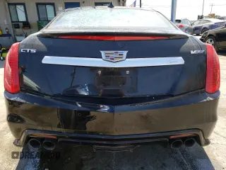 2017 Cadillac CTS-V z VIN 1G6A15S66H0181507, wystawiony jako Copart lot #57190203 z przebiegiem 67 455 mil mil oraz . Historia ofert i sprzedaży dostępna na DreamBid. Obrazek 6.