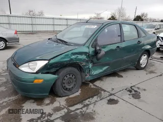 2001 Ford Focus LX with VIN 1FAFP33P81W115983, listed as a Copart auction lot 47835575 with 157,877 mi miles and Salvage Title. Bid and sale history available at carsss.com. Image 1.