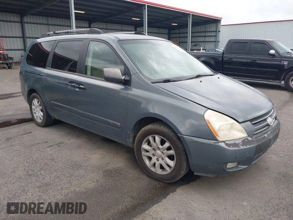 2006 Kia Sedona LX with VIN KNDMB233766015453, listed as a IAAI auction lot 41940305 with 189,319 mi miles. Bid and sale history available at carsss.com. Image 1.