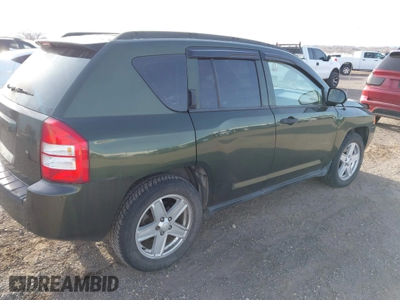 2007 Jeep Compass Sport with VIN 1J8FF47W77D199182, listed as a IAAI auction lot 41818377 with 147,125 mi miles. Bid and sale history available at carsss.com. Image 4.