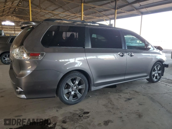2017 Toyota Sienna SE with VIN 5TDXZ3DC7HS785250, listed as a Copart auction lot 57009695 with 79,691 mi miles and Salvage title. Bid and sale history available at DreamBid. Image 3.