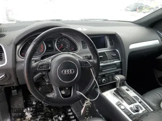 2015 Audi Q7 3.0L TDI Prestige with VIN WA1WMBFE1FD005779, listed as a Copart auction lot 70768902 with 136,551 mi miles. Bid and sale history available at carsss.com. Image 8.