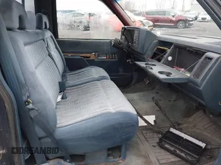 1994 GMC Sierra 1500 with VIN 1GTFC24K7RZ549681, listed as a IAAI auction lot 42038820 with 117,615 mi miles and . Bid and sale history available at DreamBid. Image 5.