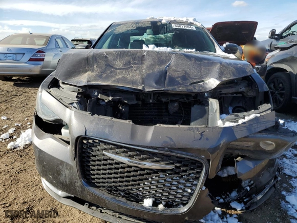 2017 Chrysler 300 with VIN 2C3CCAGG2HH534626, listed as a Copart auction lot 86817694 with 123,647 mi miles and Salvage Title. Bid and sale history available at carsss.com. Image 5.