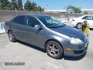 2010 Volkswagen Jetta SE with VIN 3VWRZ7AJ9AM153873, listed as a IAAI auction lot 42212777 with 126,158 mi miles and . Bid and sale history available at DreamBid. Image 1.