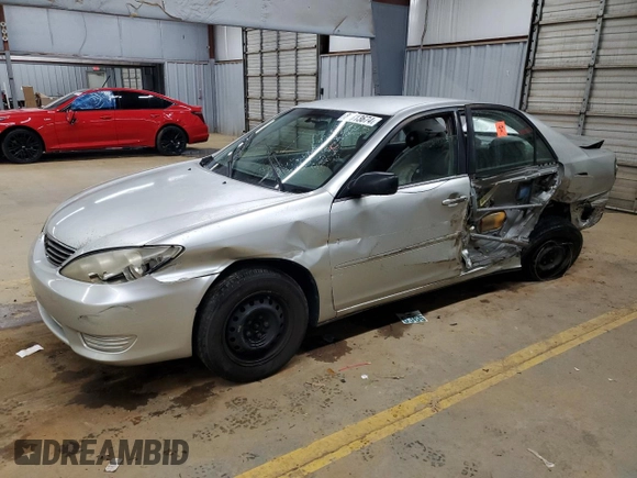 2006 Toyota Camry STD with VIN JTDBE32K163061925, listed as a Copart auction lot 86813674 with 176,660 mi miles and Salvage Title. Bid and sale history available at carsss.com. Image 1.