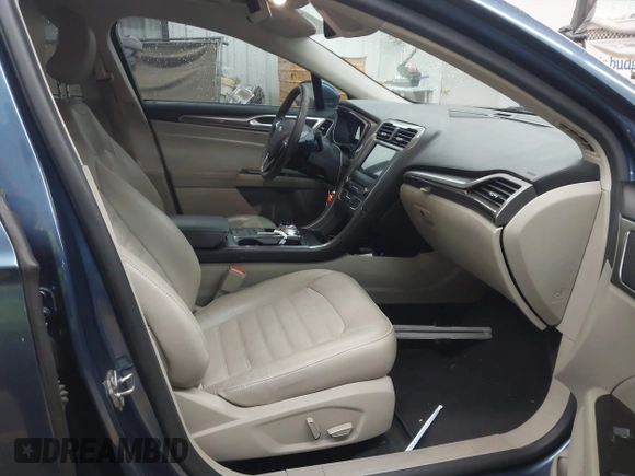 2018 Ford Fusion SE with VIN 3FA6P0HD6JR253375, listed as a IAAI auction lot 41945955 with 47,072 mi miles. Bid and sale history available at carsss.com. Image 5.