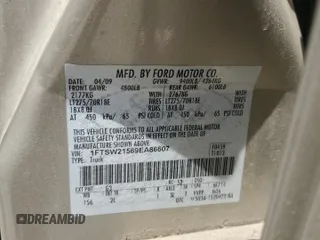 2009 Ford F-250 XL с VIN 1FTSW21589EA86607, выставлен на аукционе Copart как лот 62934385 с пробегом 202 323 миль миль и Списание • Salvage title. История ставок и продаж доступна на DreamBid. Изображение 12.