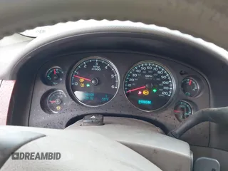 2009 Chevrolet Silverado 1500 with VIN 3GCEC33J29G211535, listed as a IAAI auction lot 41432158 with 171,800 mi miles and . Bid and sale history available at DreamBid. Image 7.