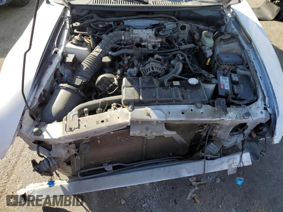 2003 Ford Mustang GT Deluxe z VIN 1FAFP45XX3F445761, wystawiony jako Copart lot #42546915 z przebiegiem 130 833 mil mil oraz Szkoda całkowita • Salvage title. Historia ofert i sprzedaży dostępna na DreamBid. Obrazek 11.