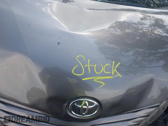 2017 Toyota Sienna LE with VIN 5TDJZ3DC2HS171132, listed as a IAAI auction lot 42589064 with 95,945 mi miles and . Bid and sale history available at DreamBid. Image 10.