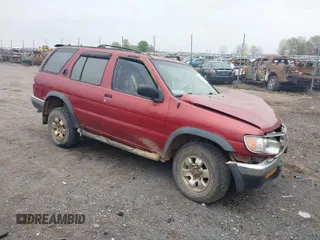 1996 Nissan Pathfinder XE z VIN JN8AR05Y1TW049898, wystawiony jako IAAI lot #39081336 z przebiegiem 326 792 mil mil oraz . Historia ofert i sprzedaży dostępna na DreamBid. Obrazek 1.