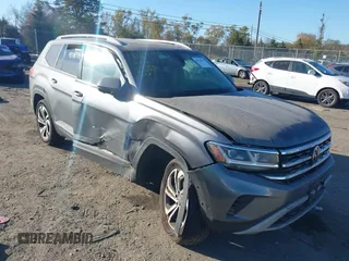 2021 Volkswagen Atlas SEL Premium z VIN 1V2TR2CA0MC511715, wystawiony jako IAAI lot #40740942 z przebiegiem 92 262 mil mil oraz . Historia ofert i sprzedaży dostępna na DreamBid. Obrazek 1.