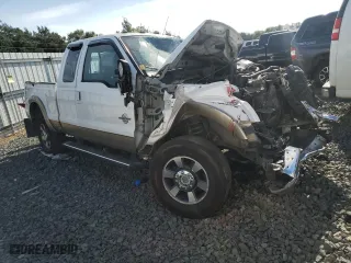 2014 Ford Super Duty F-250 SRW XLT with VIN 1FT7X2BT2EEB63711, listed as a Copart auction lot 73415574 with 381,739 mi miles and Non Repairable. Bid and sale history available at carsss.com. Image 4.