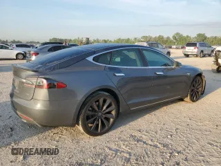 2013 Tesla Model S Performance z VIN 5YJSA1CP6DFP13674, wystawiony jako Copart lot #53043085 z przebiegiem 174 167 mil mil oraz Szkoda całkowita • Salvage title. Historia ofert i sprzedaży dostępna na DreamBid. Obrazek 3.