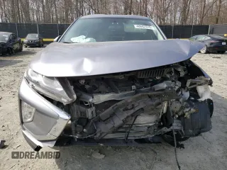 2018 Mitsubishi Eclipse Cross SE z VIN JA4AT5AA4JZ038449, wystawiony jako Copart lot #48662315 z przebiegiem 61 320 mil mil oraz Nie do naprawy. Historia ofert i sprzedaży dostępna na DreamBid. Obrazek 5.