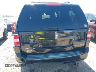 2013 Lincoln Navigator z VIN 5LMJJ2H53DEL00520, wystawiony jako IAAI lot #41769449 z przebiegiem 167 569 mil mil oraz . Historia ofert i sprzedaży dostępna na DreamBid. Obrazek 6.