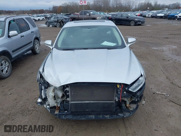 2016 Ford Fusion SE with VIN 3FA6P0HD2GR278556, listed as a IAAI auction lot 40749996 with 121,168 mi miles. Bid and sale history available at carsss.com. Image 12.